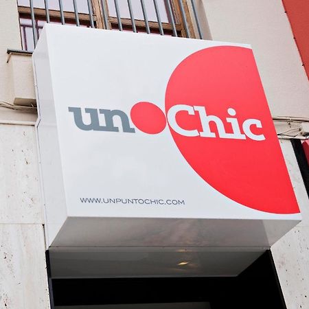 Hospedium Hostal Un Punto Chic Huesca Zewnętrze zdjęcie