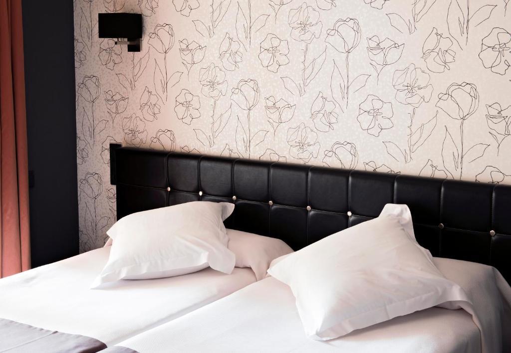 Hospedium Hostal Un Punto Chic Huesca Zewnętrze zdjęcie