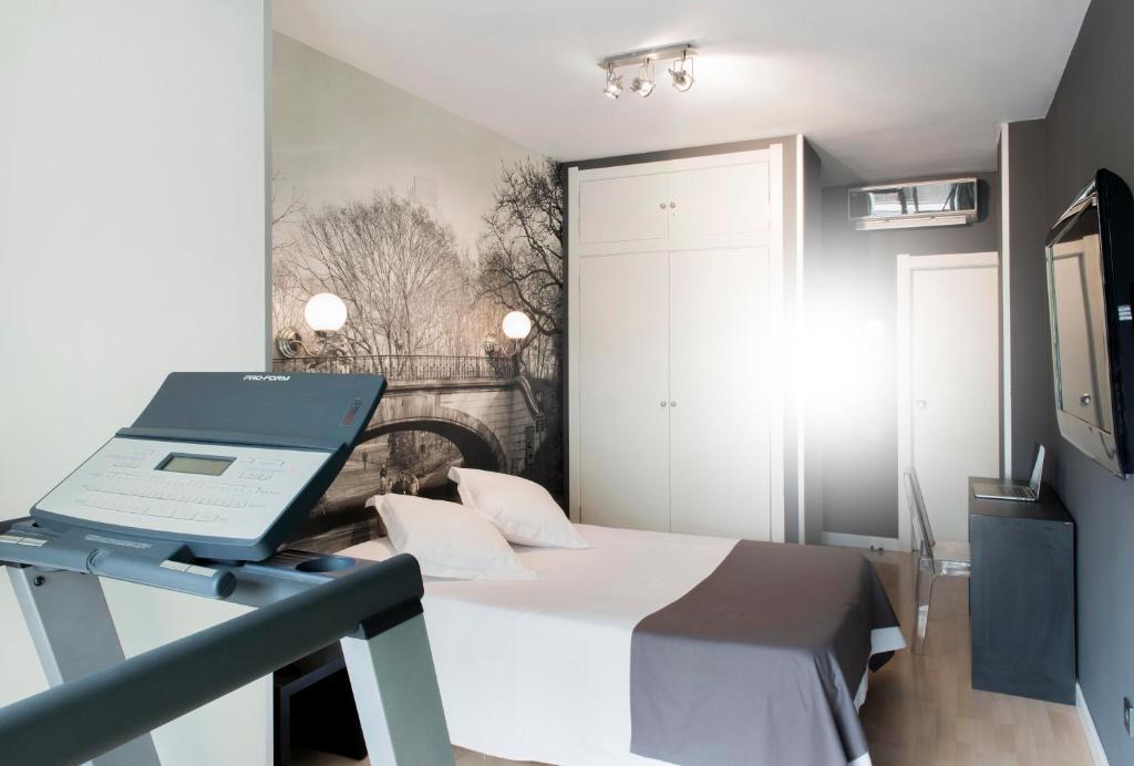 Hospedium Hostal Un Punto Chic Huesca Zewnętrze zdjęcie