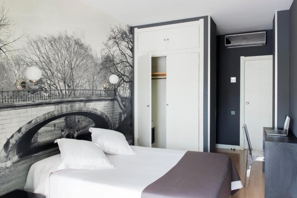 Hospedium Hostal Un Punto Chic Huesca Pokój zdjęcie