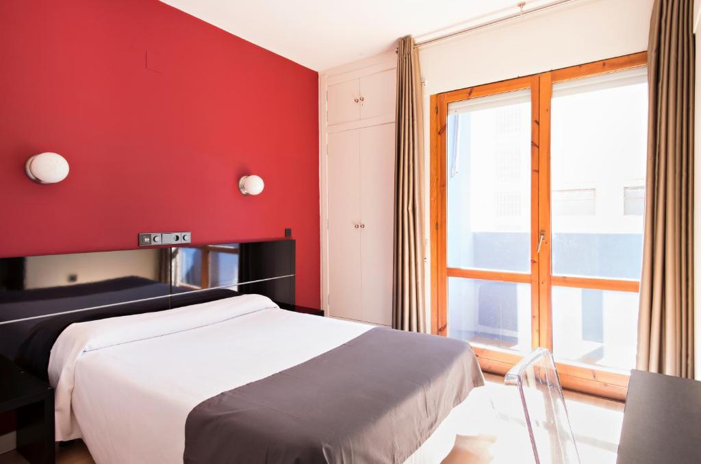 Hospedium Hostal Un Punto Chic Huesca Zewnętrze zdjęcie