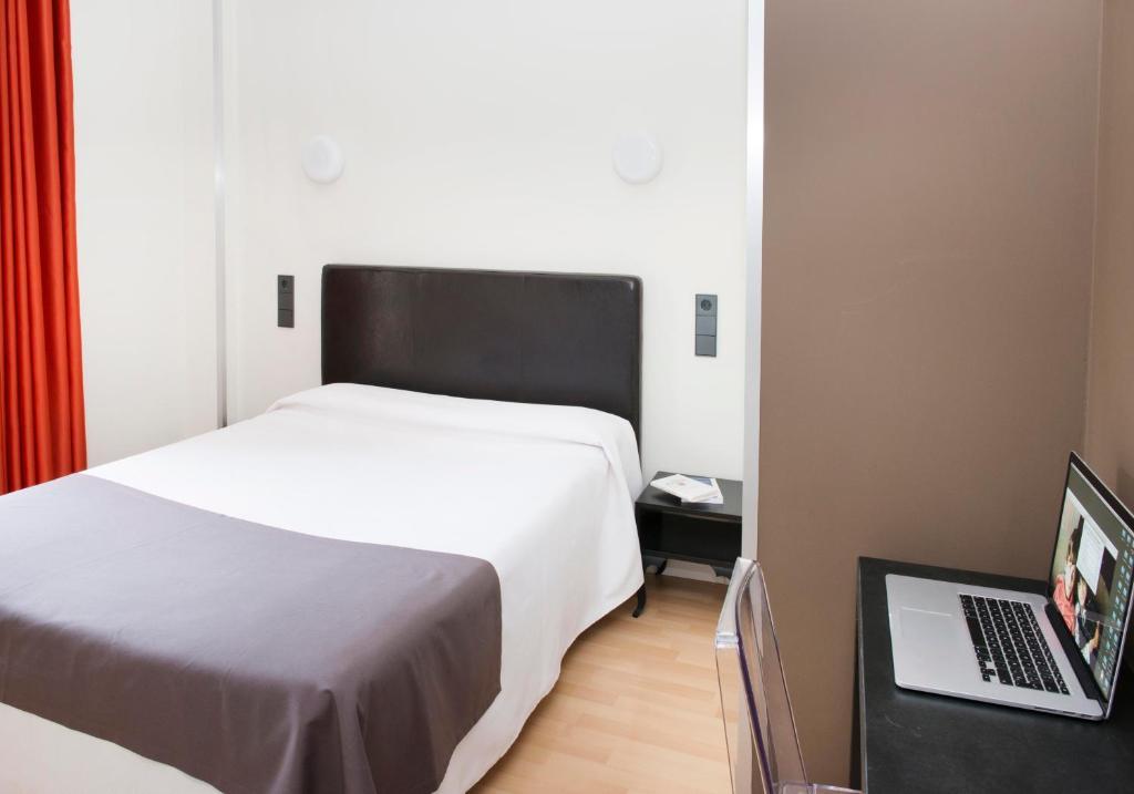 Hospedium Hostal Un Punto Chic Huesca Pokój zdjęcie