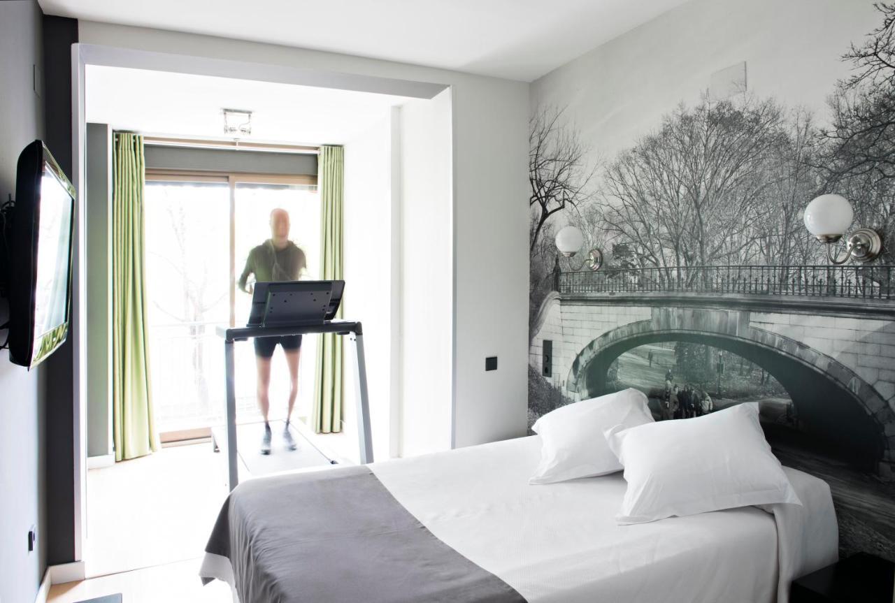Hospedium Hostal Un Punto Chic Huesca Pokój zdjęcie